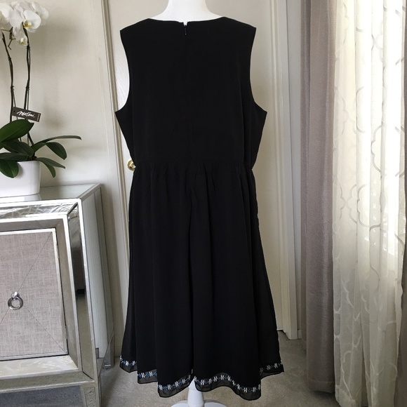 NWOT Modcloth Geode embroidered sleeveless dress - Picture 4 of 7